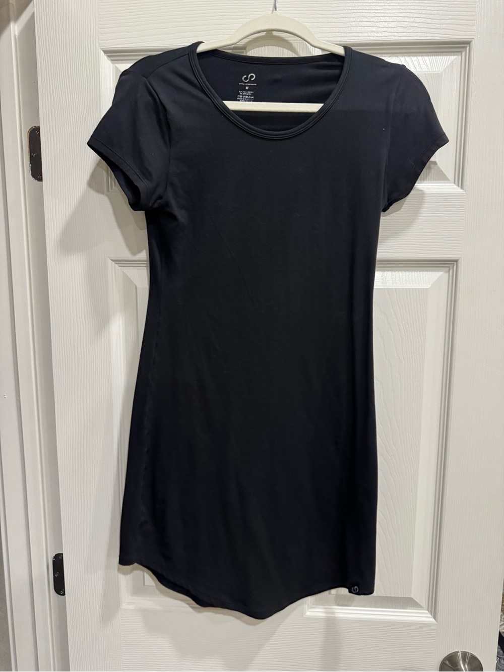 Classic Black Short-Sleeve Dress — Women's Casual Crewneck